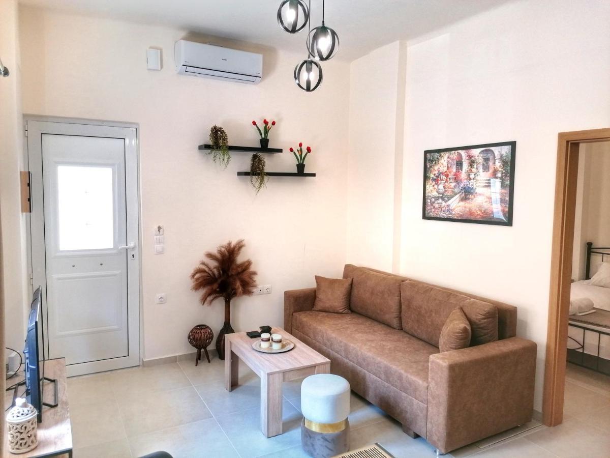 Alex Apartment, Cozy Place In Heraklion Center Exterior photo